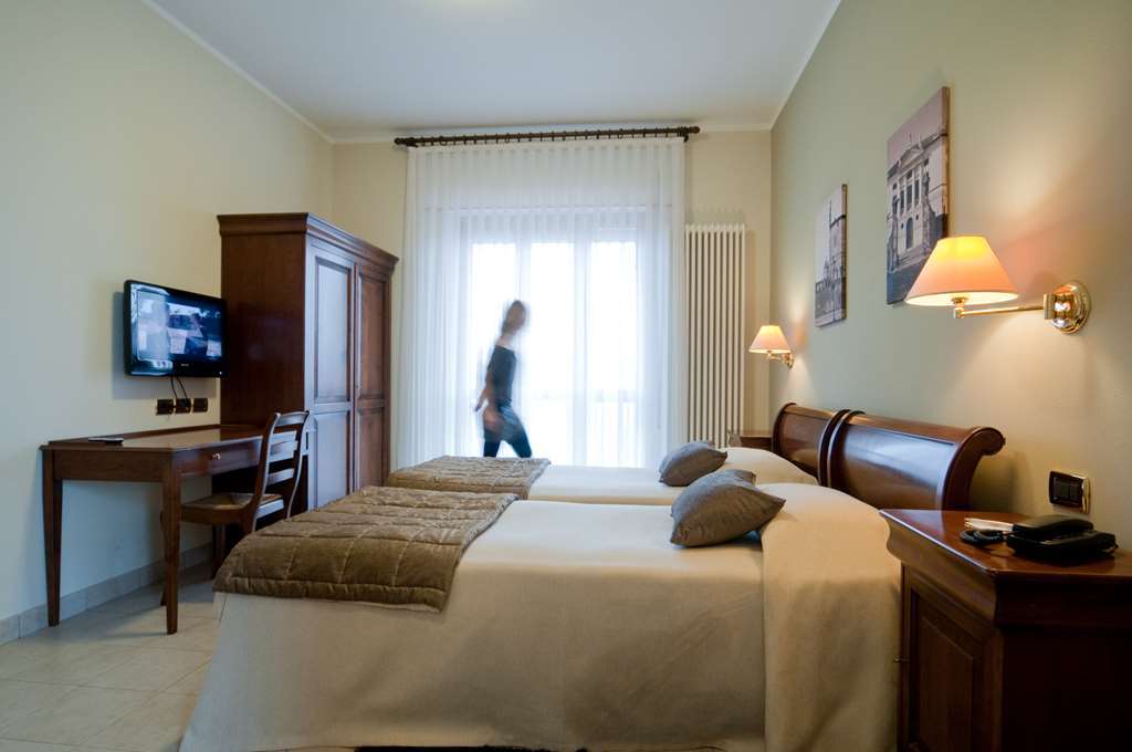 Hotel Belvedere Thiene Szoba fotó